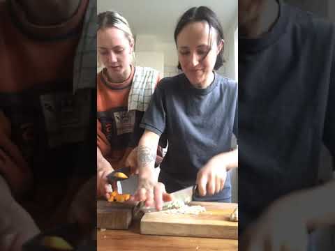 HOUSE OF MARICAS: BELLA SARRIS