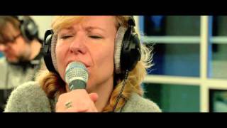 Claudia de Breij  - 'Woorden Tekort' live @ Ekdom in de Ochtend