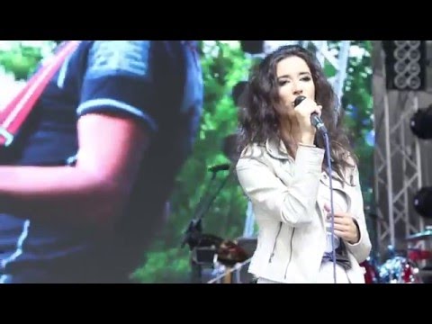 Stela Boțan & Paralela 47 - Dor Nebun (LIVE la Moldcell Fest) 2015