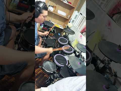 #emotionaldrumming  #talkdirtytous  #jonasblue  #drumimprovisation #drumsolo #drumsolos #架子鼓 #架子鼓演奏