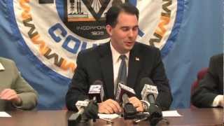Scott Walker meets with the executive cabinet
