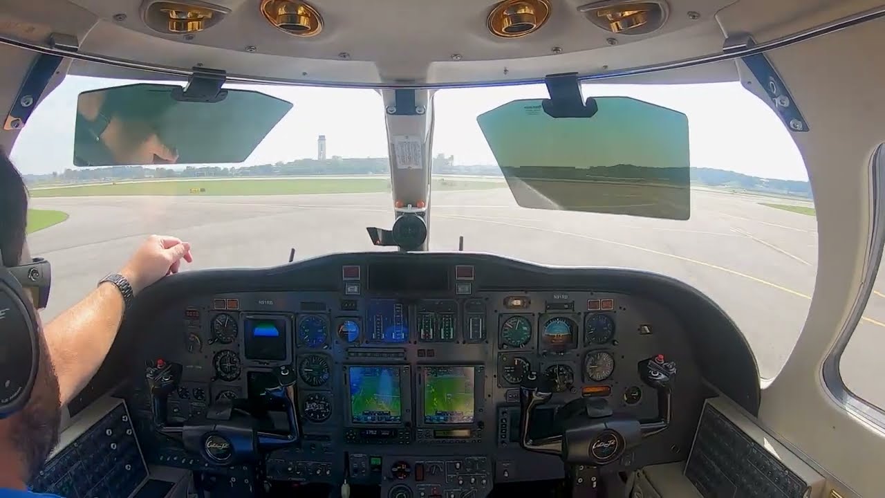 Flying a Private Jet to Chicago Executive Airport | Pilot's Perspective