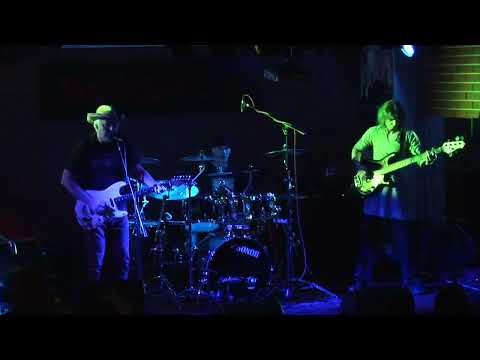 Joe carnation band - Joe Karafiat looper Trio, Happy People