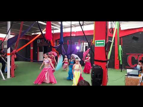 Danza Arabe kids bella coreografia con velos