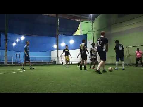 Futsal kawasan megamas(manado)