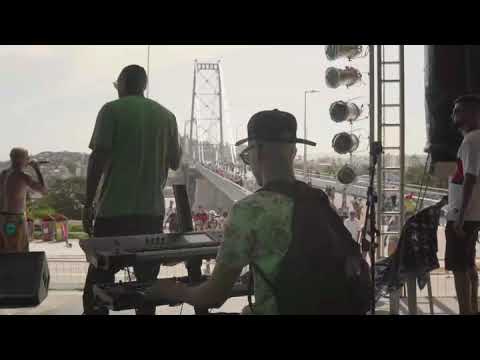 Negro Rudhy e Banda (Floripa - Ponte Hercílio Luz).