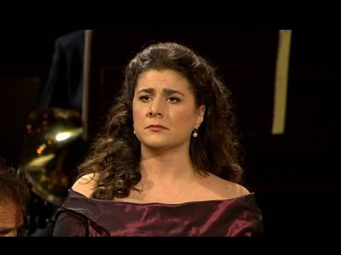 Cecilia Bartoli & Nikolaus Harnoncourt Live in Concert - W.A.Mozart