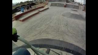 preview picture of video 'Swan River Skate Park 180 - Fakie'