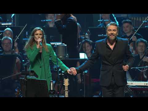 MIKROMUSIC i KUBA BADACH Tak mi się nie chce (Official Live Video)