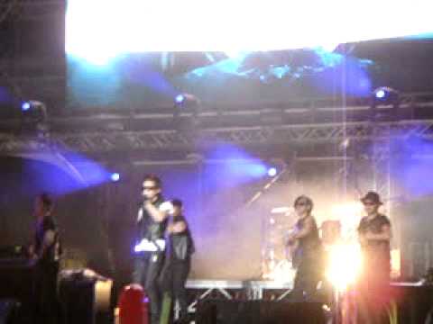 110507 Dony ( Kwon Twins ) SE7EN @Summer Festival by Coca-Cola