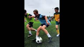 Download lagu Kids Playing Better Than Adults ⚽️☠️ #football #edit #shorts mp3