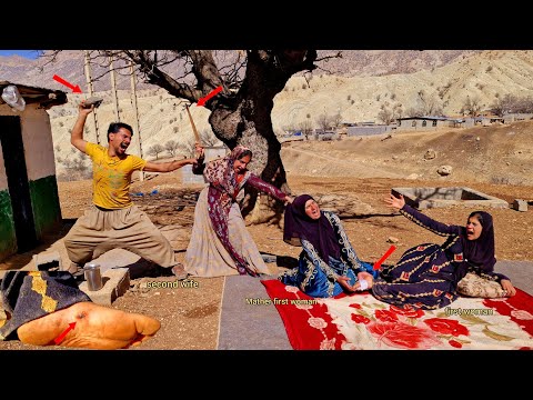 A mother's sad meeting with her pregnant and injured daughter.The second wife's mistreatment of them