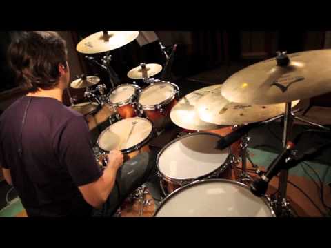 CHRISTIANO GALVÃO - CREATIVE BRAZILIAN DRUMMING / Baião Solo.mov