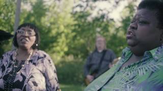 The Como Mamas - Hold Me Jesus