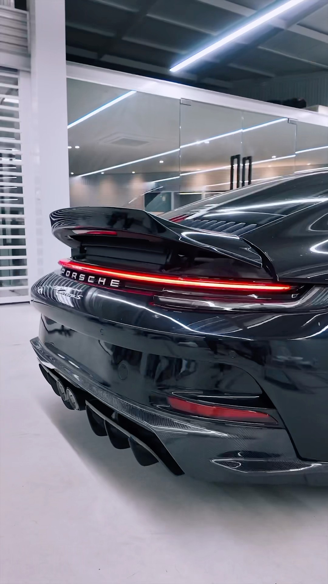 #Dissident Carbon Ducktail #Porsche 992 #GFORCE