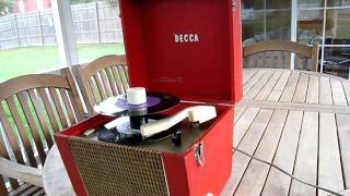 Most Uncommon Decca Model #DP-909 45 RPM Record Player Licensed By RCA