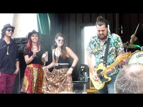 The Mavericks & Sweet Lizzy Project "Guantanamera" "Twist & Shout"