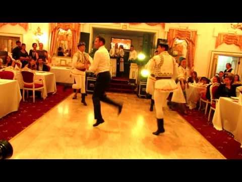 Junii Sibiului la nunta, Hartibaci