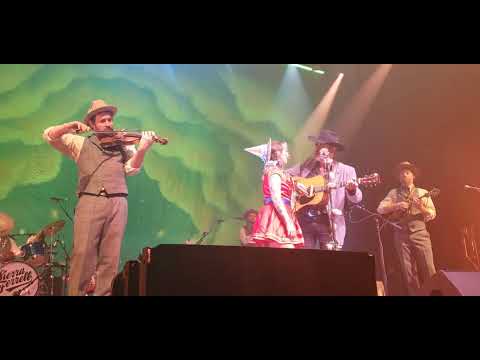 Sierra Ferrell & Timbo "Golden Ring" Ryman Auditorium Nashville 3-21-24 (George Jones Tammy Wynette)