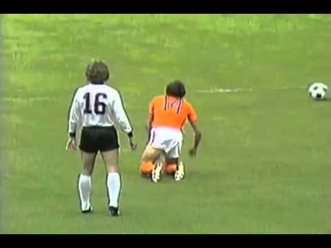 2 – Johan Neeskens: Netherlands v West Germany 1974 – 90 World Cup Minutes In 90 Days