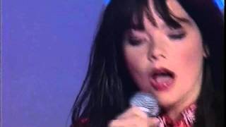 BJORK - ARMY OF ME &amp; I MISS YOU LIVE [TV PERFORMANCE]