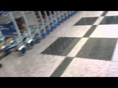 Skarf at Singapore airport(fancam)