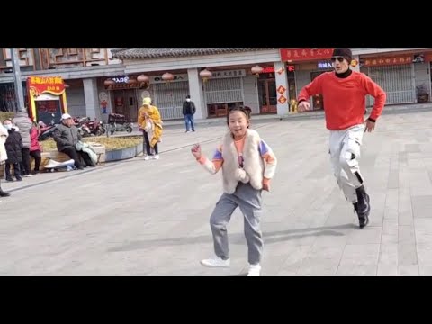 💝Enjoy the Classic dance💝 Clouds cover the moon by💝 Wei Jia and Little girl Xiao Xuanxuan dancing 💝