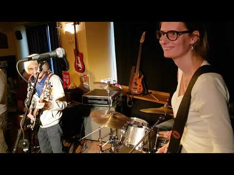 3/3 - Blues Jam Session Crossroads Café, Antwerpen 8-9-2019.