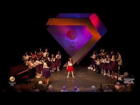 Laura Hyseni - Pianistja e vogël DIAMOND FEST 2015