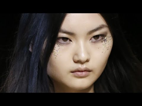 ⋆⁺₊ 𝒽𝑒 𝒸𝑜𝓃𝑔 look-alike ⭑˚౨ৎ