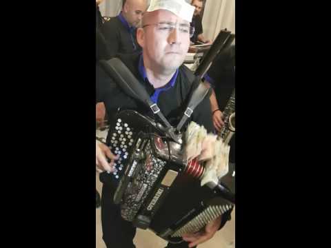 Milan Jabučanac uživo      Izuvanje iz cipela