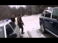 Кадыровцы увозят Porsche Cayenne из Донецка 