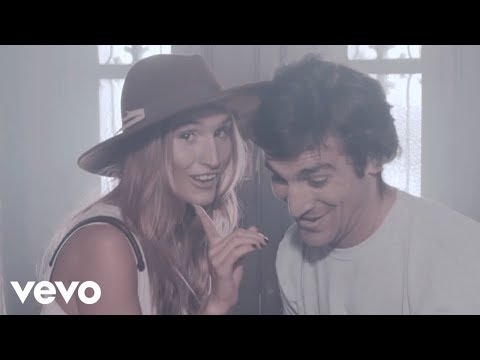 Los Bonnitos - Fantasmas (Official Video)