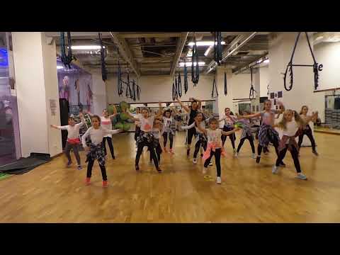 Zumba Kids by Ely -Les Jumo feat. Linda William - On Dit Koi