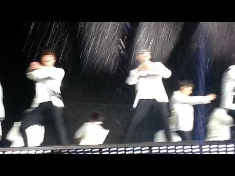 SMTOWN Jakarta 2012 Fancam Super Junior Superman
