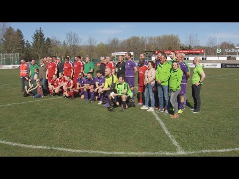 Fußball-Kick spielt 3.000 für Ukraine-Hilfe ein