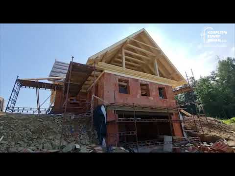 Tesařské práce na roubence Proseč se pomalu dokončují