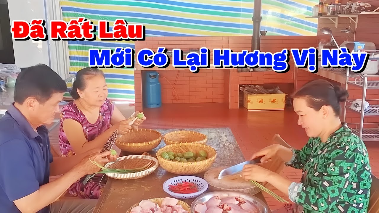 Chờ Đợi Cũng Lâu Để Bắt Được Loại Cá Lạ Cùng Món Dưa Hấu Non Thơm Ngon Bên Bữa Cơm Cùng Ba Mẹ 