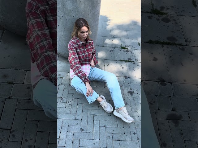 Чоботи жіночі шкіряні байка хутро 592641 Чорний Кросівки жіночі шкіряні 589930 Бежеві