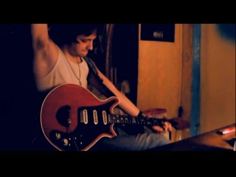 download lagu mp3 mp4 Save Me Queen Guitar, download lagu Save Me Queen Guitar gratis, unduh video klip Save Me Queen Guitar