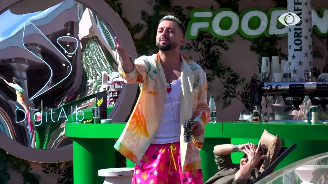 “Pse më thua hajde fli me mua kur…”/ Gjesti diskuton me Eglin: Çfarë do akoma me mua?