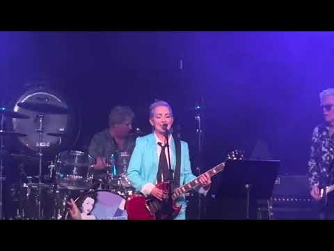 Head Over Heels w/ Jane Wiedlin - The Go-Go's Live Cover - Nite Wave