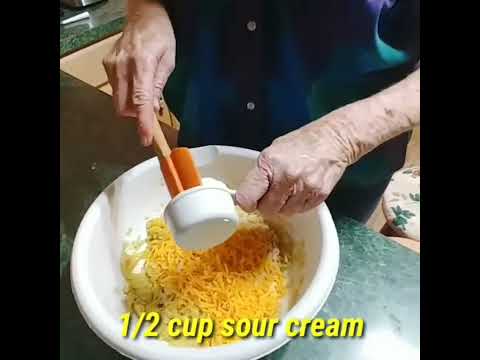 Mom's Squash Casserole💥💯 A Must Try!  #squashcasserole