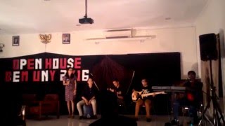 Download lagu INTUISI BAND mp3