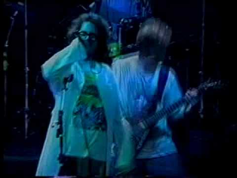 Totally Wrong - Barbie Sucrilhos goes to Hollywood/ My Funeral ( Live at Aeroanta 1995 )