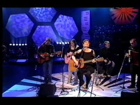 Linda Thompson, Dear Mary on Later With Jools Holland.MPG
