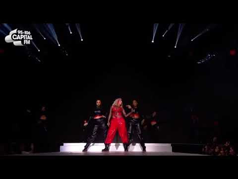 Stan Twitter: Jesy Nelson “GOTUhLituh Atituh”