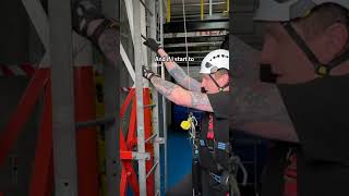 Download lagu How Does an Inertia Reel Fall Arrest Device Work? mp3