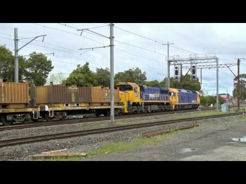 Steel Train in Australia - Pacific National Broad Gauge Railway - PoathTV