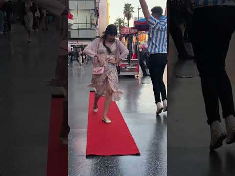 Rating Random Strangers' Model Walks 😭👠🔥